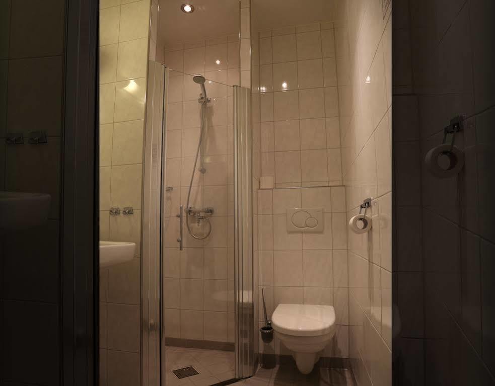 Hotel Rozenburg المظهر الخارجي الصورة
